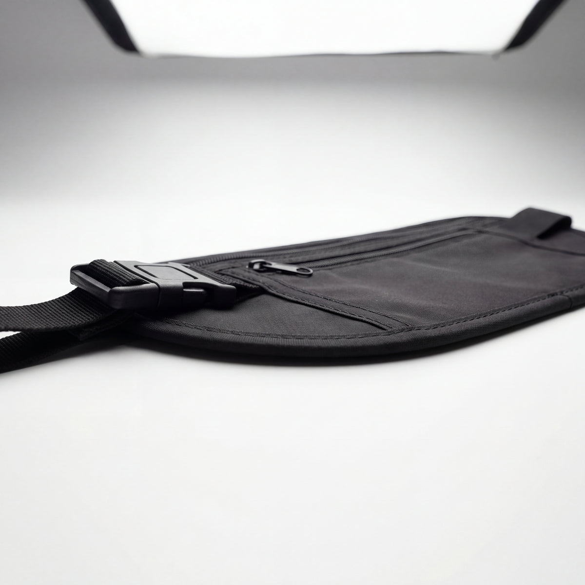 Skin pouch